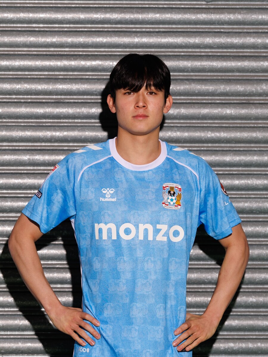 [EFL] 양민혁 코번트리 유니폼, QnA, 입단 소감_4.jpg