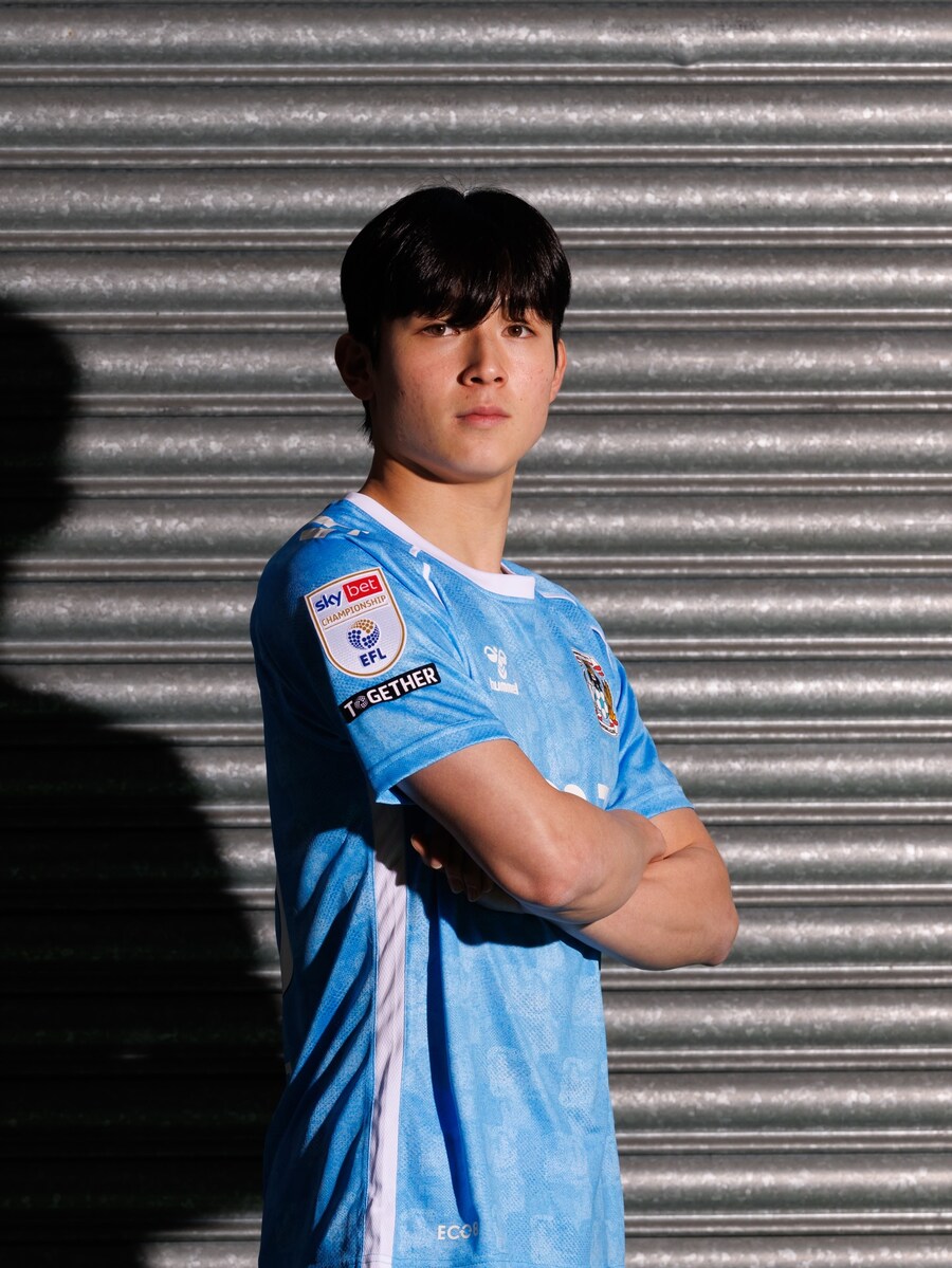 [EFL] 양민혁 코번트리 유니폼, QnA, 입단 소감_5.jpg