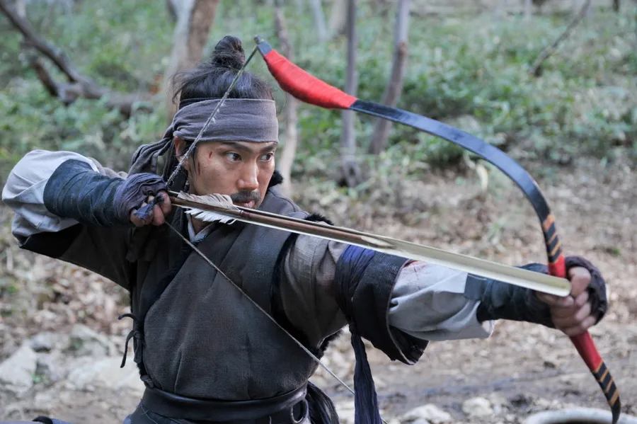 인터넷과 창작물에서 제일 많이 이미지 왜곡 당한 무기_2.webp