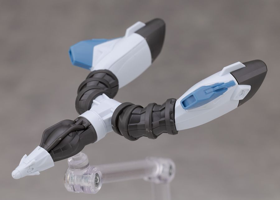 HG GQ 1/144 지쿠악스 엔디미온 유닛 각성시 해외 리뷰_27.jpg