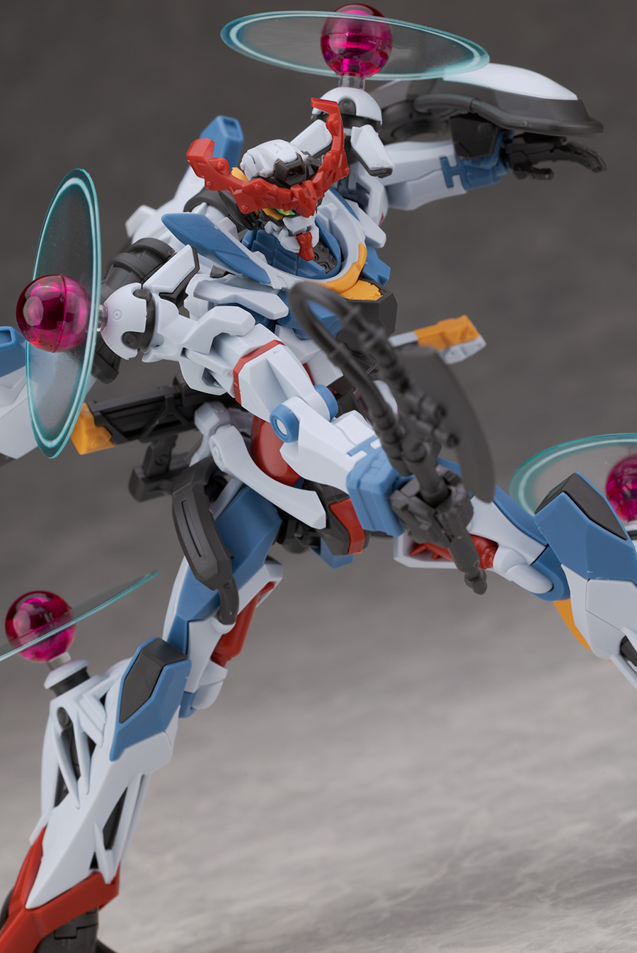 HG GQ 1/144 지쿠악스 엔디미온 유닛 각성시 해외 리뷰_72.jpg