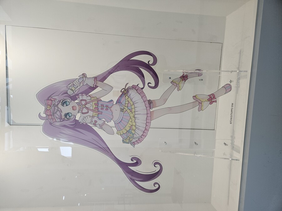 150만원 짜리 아크릴 스탠드 수준_2.jpg