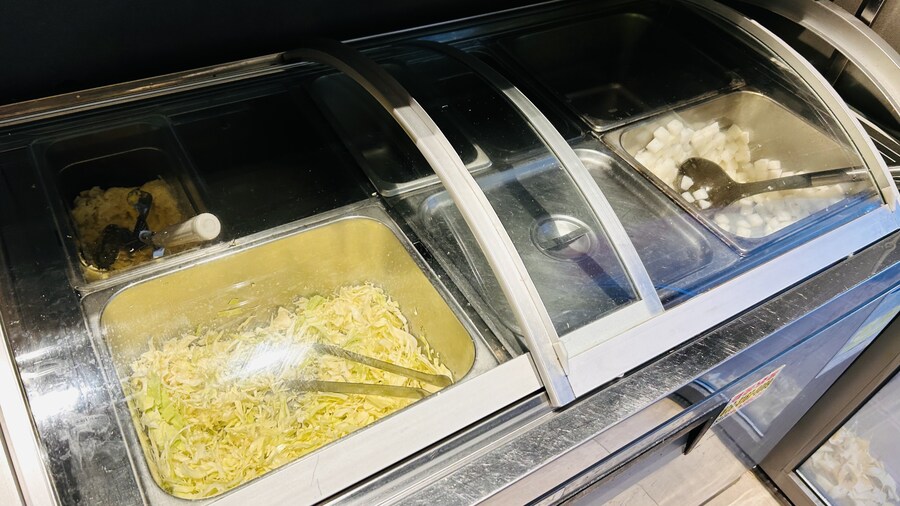 남자들만으로 가득했던 BBQ 뷔페_5.jpg