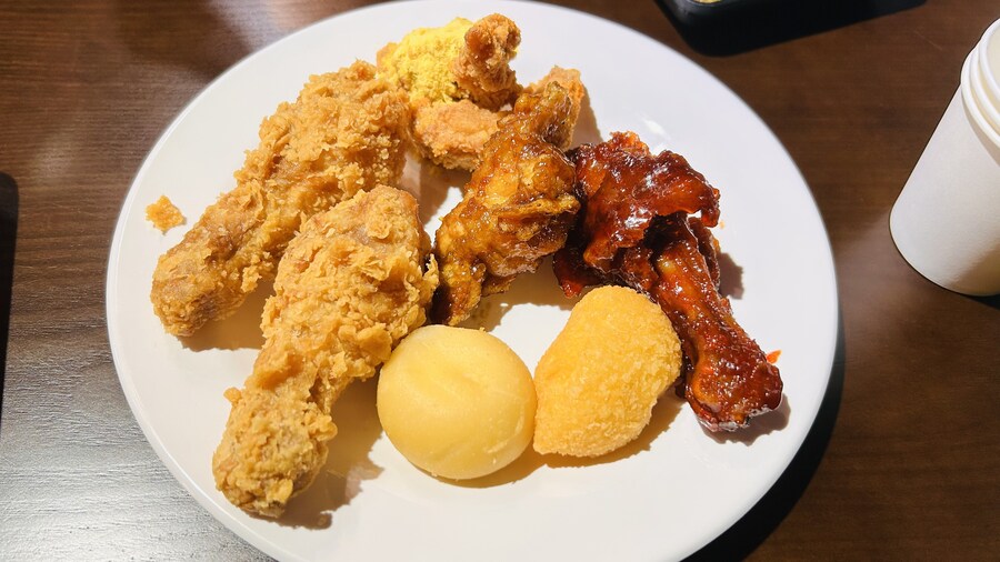 남자들만으로 가득했던 BBQ 뷔페_8.jpg