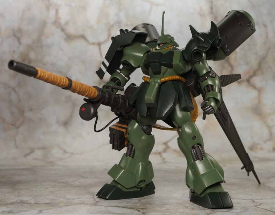 HGUC 1/144 기라 도가 중무장 사양 해외 리뷰_40.jpg