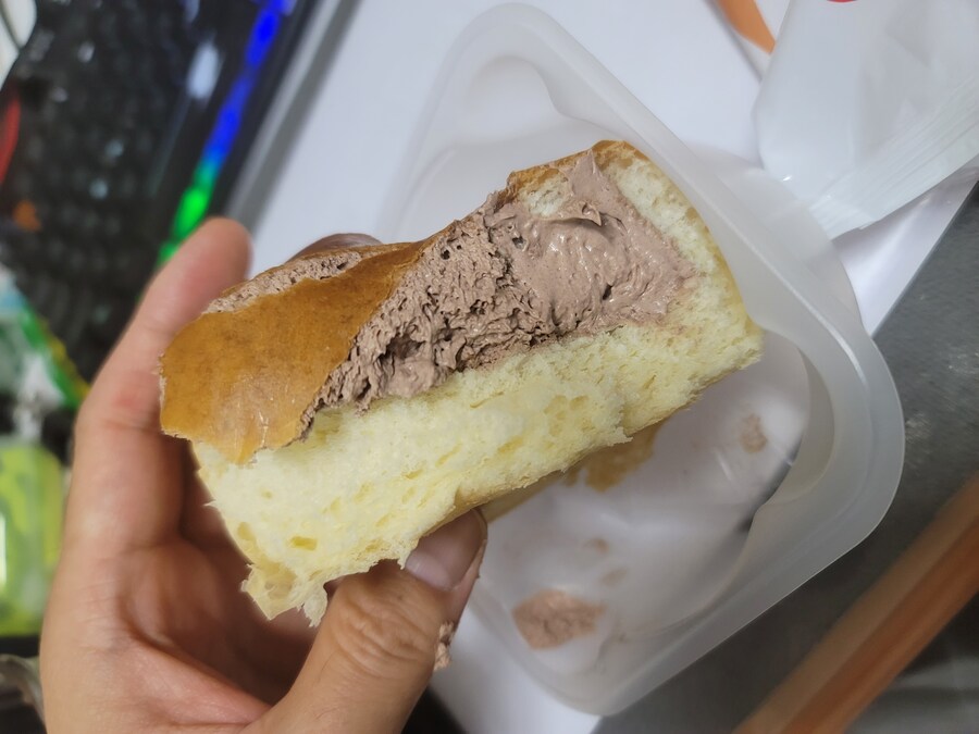 초코 크림 빵...기타 가성비 음식들._1.jpg