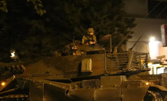 수도를 지키는 수도 방위 부대가 제일 잘하는거_1.png