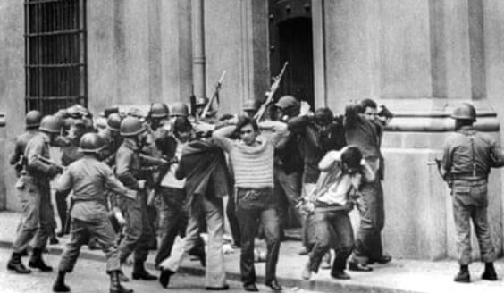 수도를 지키는 수도 방위 부대가 제일 잘하는거_5.png