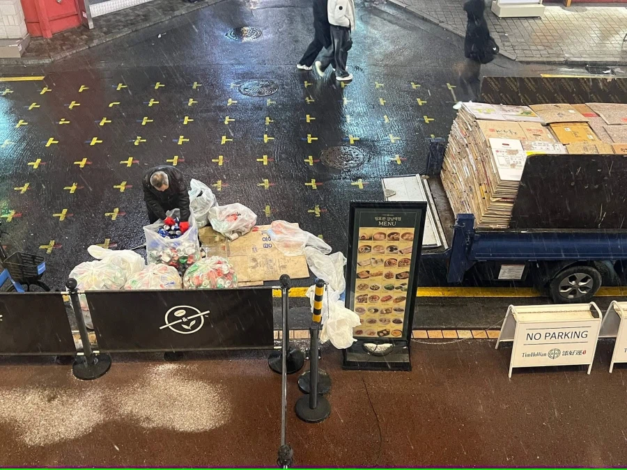 흔한 폐지수거 트럭.jpg_3.webp