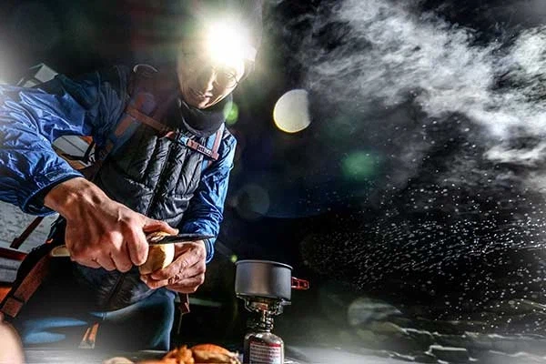 설악산 17키로를 걸어 대피소 레인저들 요리를 대접한 미슐렝 셰프_3.webp