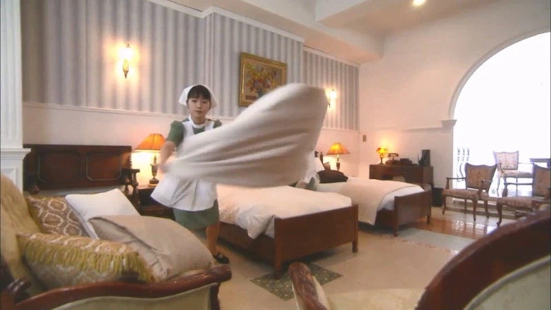 호텔직원 : ㅅㅂ년아 그만하라고!!!!!!!!_20.webp