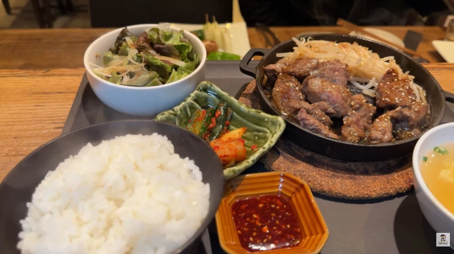 24세 여사장이 일본서 운영 하는 한식 다이닝_41.webp