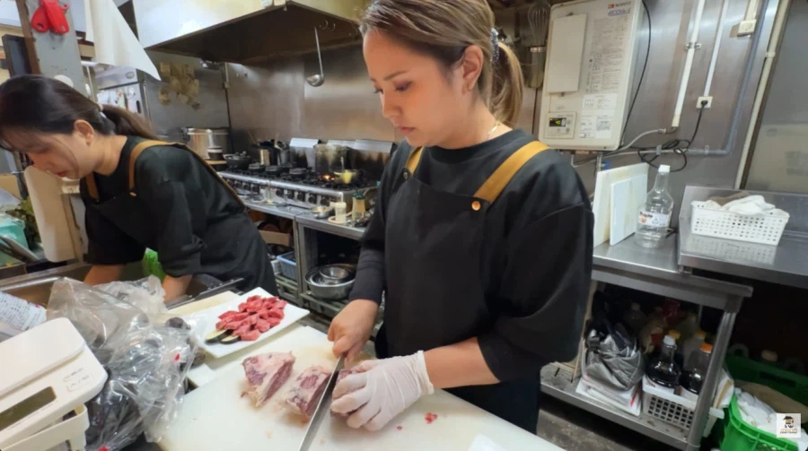 24세 여사장이 일본서 운영 하는 한식 다이닝_69.webp