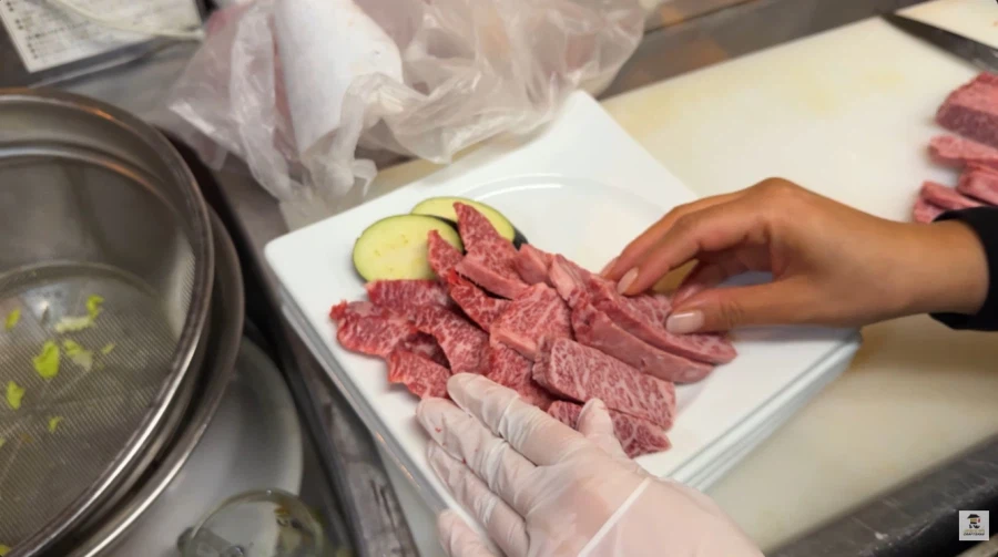 24세 여사장이 일본서 운영 하는 한식 다이닝_70.webp