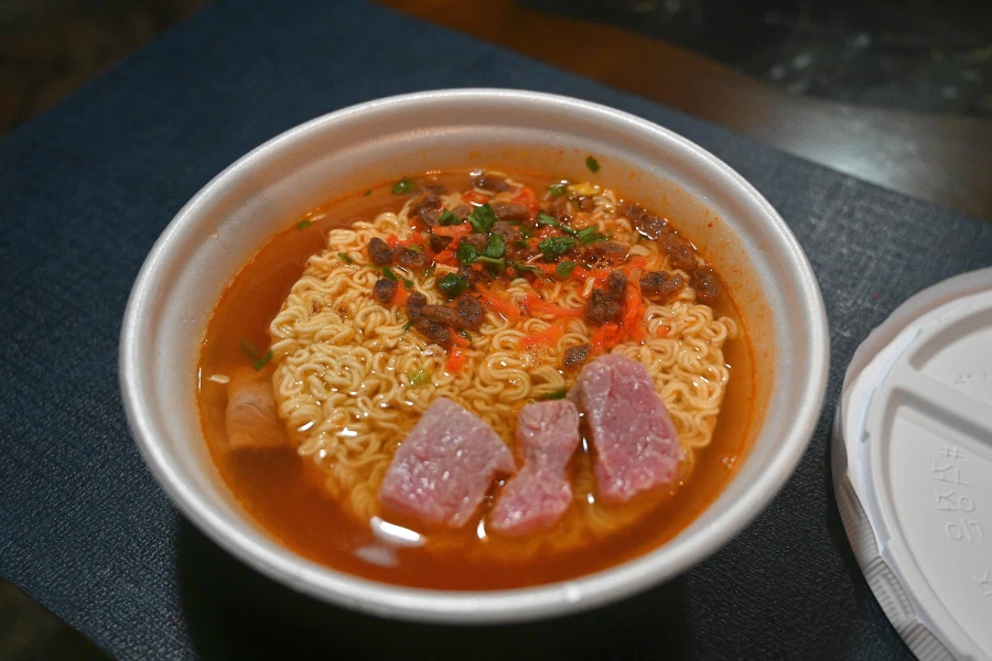 올만에 끼려묵는 왕뚜껑;ㅎ_4.webp