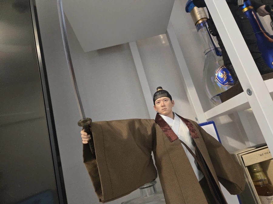 쿠미키 전우치 강동원 핫토이의 반의 반값이지만 만족하네요_7.webp