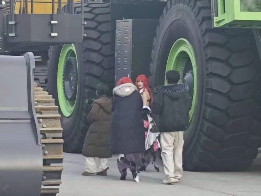 엔드필드 콜라보 유출된거 진짜 존나 웃기네 ㅋㅋㅋㅋㅋㅋ_4.webp