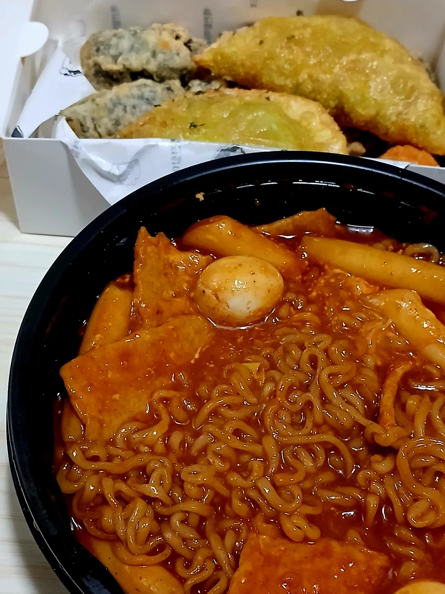 역전할머니맥주 짜파구리_2.webp