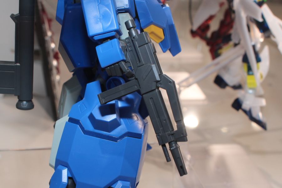 HGUC 1/144 구스타프 칼 00형 도쿄점 다각도 전시 사진_15.jpg