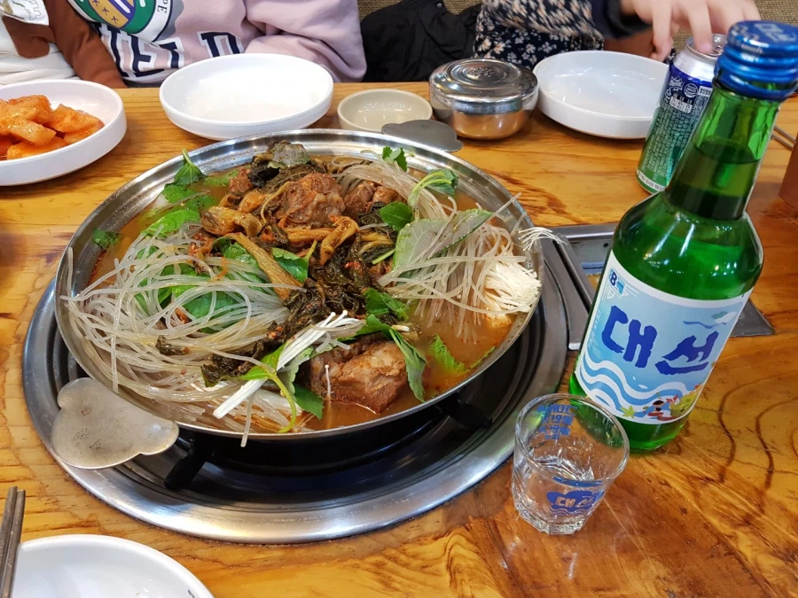 한국 소주를 싸구려라 폄하 하는건 말이지.._4.webp