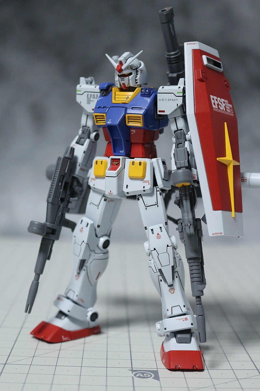 HG RX-78-02 건담 디 오리진 완성_13.webp