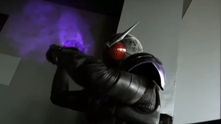 [극장판 가면라이더 더블] 파트너를 잃은 자의 싸움_70.jpg