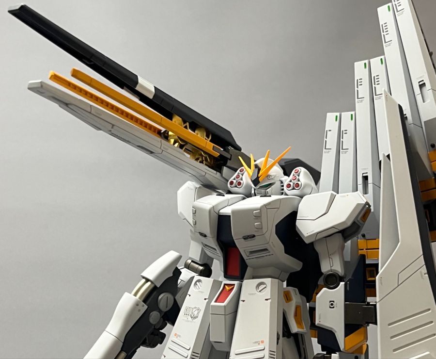 하비 재팬 게재 작례 HGUC 뉴 건담 HWS Ver.kaine 전시 사진_1.jpg