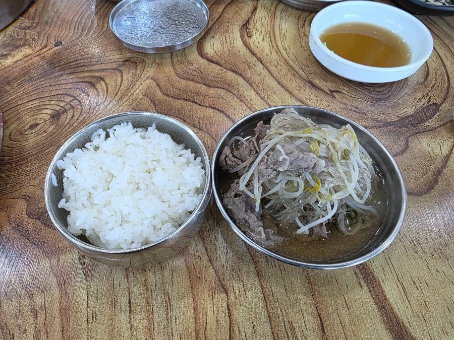 동묘앞역 19층 고층빌딩에서 먹는 8000원 소불고기 전골 한상_12.webp