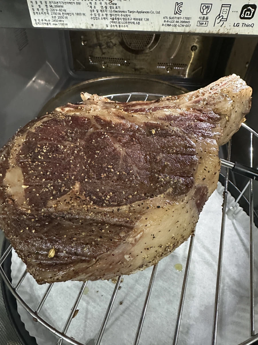 간만에 스테이크 구워봤습니다_4.webp