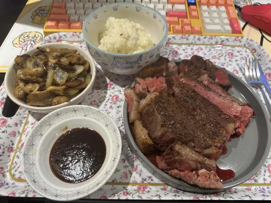 간만에 스테이크 구워봤습니다_7.webp