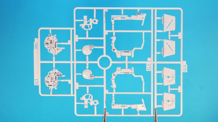 PG 언리쉬드 뉴 건담 런너 사진_10.jpg