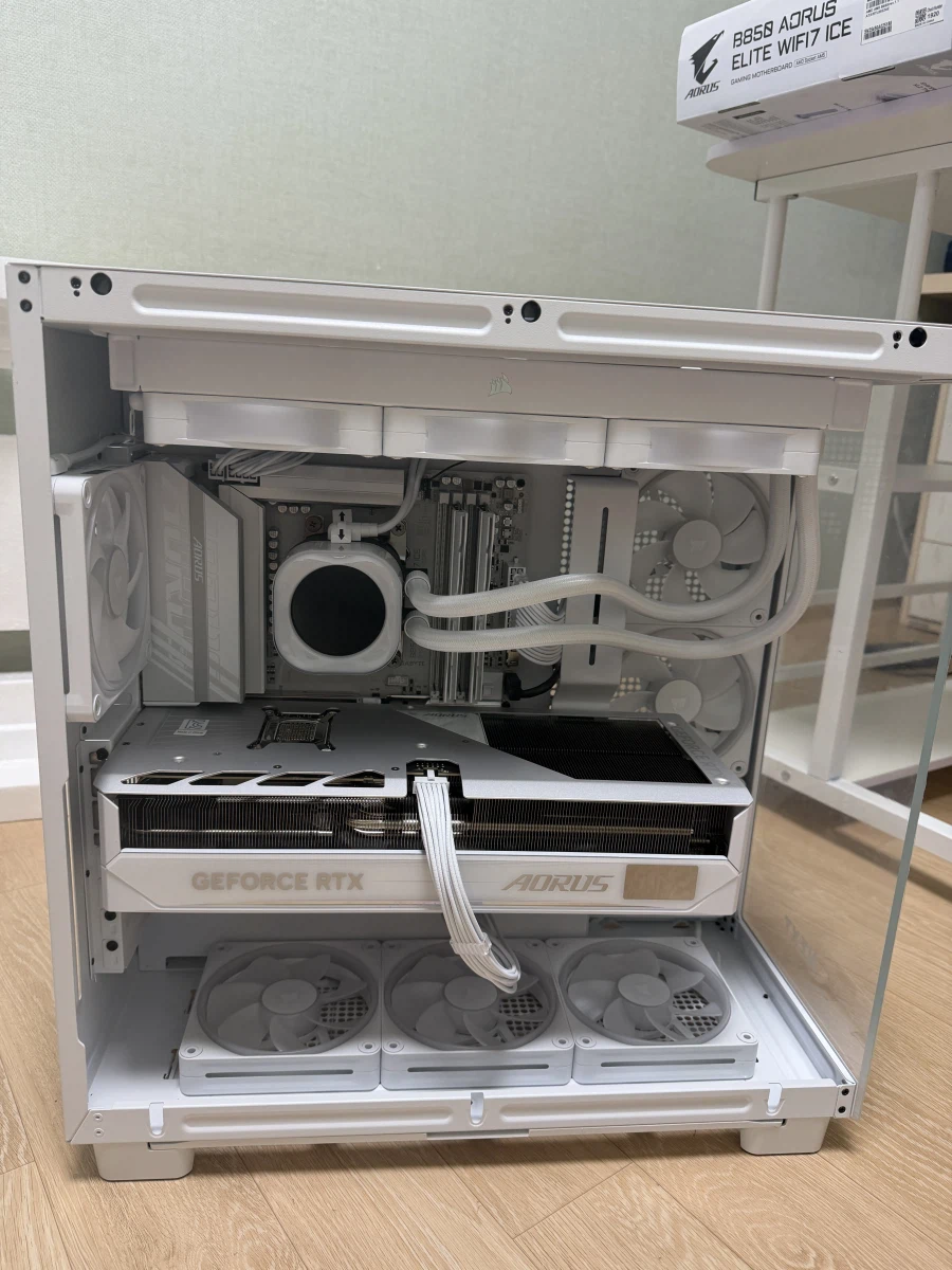 이때까지 산 컴터 중에 가장 비싼값을 주고 바꾸었습니다._3.webp