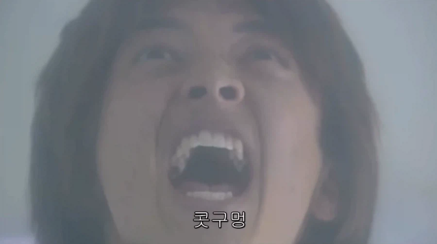 가면라이더 블레이드) 3호 라이더가 폭주하는 모습_2.webp