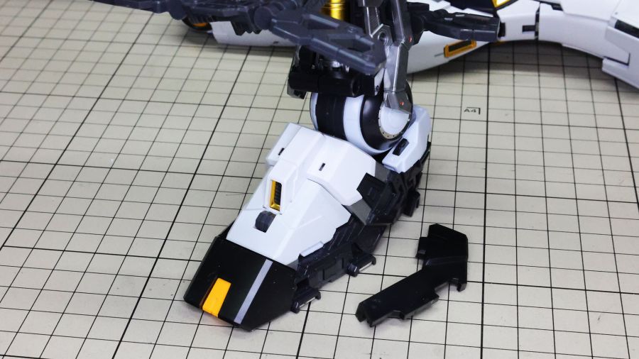 PG 언리쉬드 뉴 건담 장갑 & 무장 조립 과정 사진 (스크롤 주의)_4.jpg