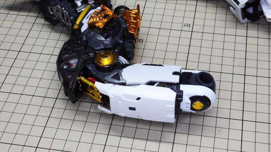 PG 언리쉬드 뉴 건담 장갑 & 무장 조립 과정 사진 (스크롤 주의)_8.jpg