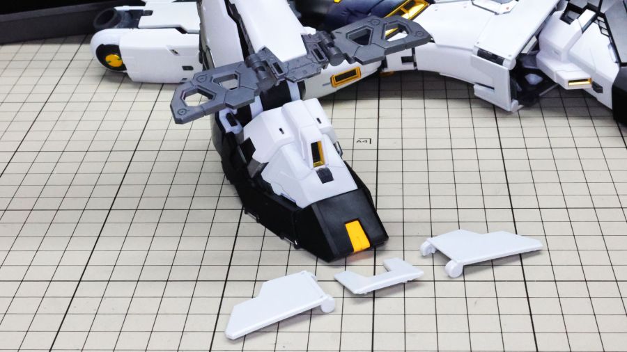 PG 언리쉬드 뉴 건담 장갑 & 무장 조립 과정 사진 (스크롤 주의)_17.jpg