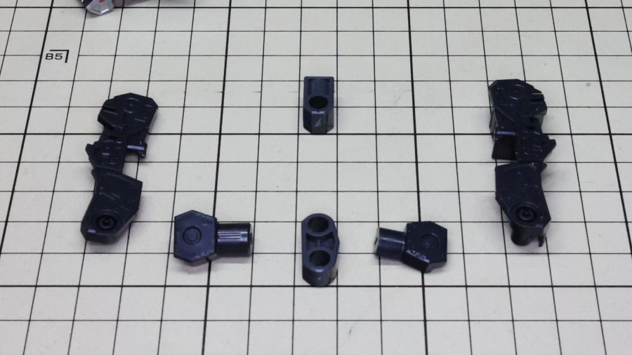 PG 언리쉬드 뉴 건담 장갑 & 무장 조립 과정 사진 (스크롤 주의)_71.jpg