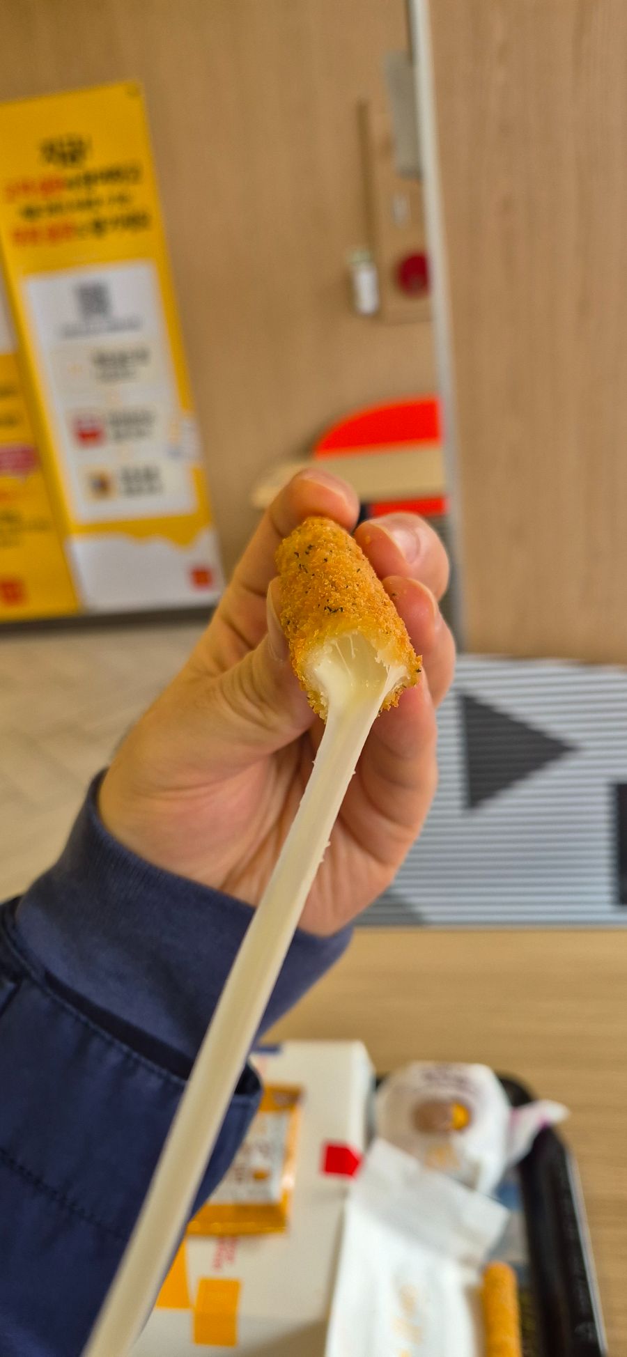 맥도날드에서 소시지 에그 맥그리들 세트 + 핫케이크를 먹어봤습니다._7.jpg