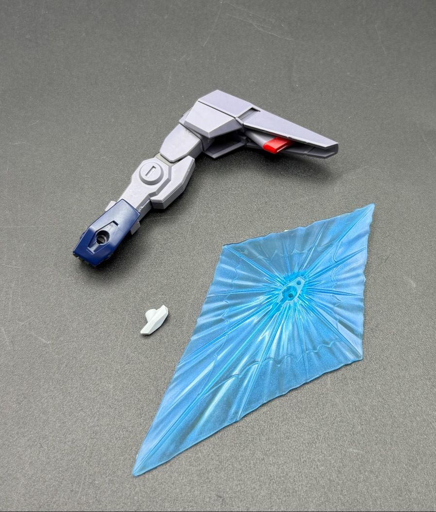 HGCE 1/144 레전드 건담 샘플 소개_17.jpg