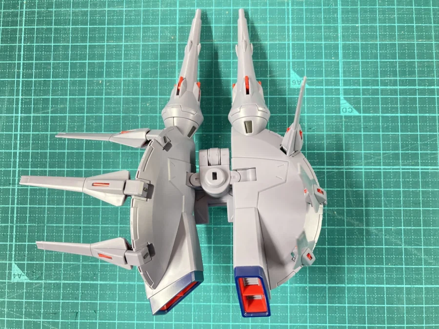 [반다이] HGCE 1/144 레전드 건담. 신판과 구판 비교 해외 리뷰_11.webp