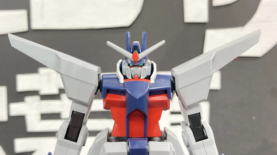 [반다이] HGCE 1/144 레전드 건담. 신판과 구판 비교 해외 리뷰_14.webp