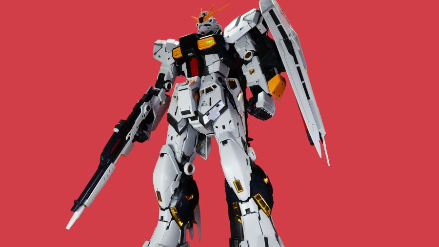 PG 언리쉬드 뉴 건담 롤아웃 포징 사진_12.jpg