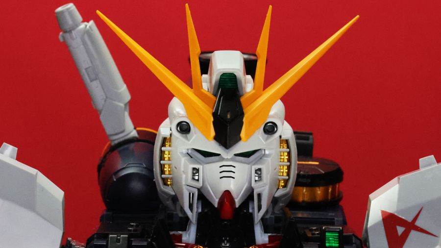 PG 언리쉬드 뉴 건담 롤아웃 포징 사진_32.jpg