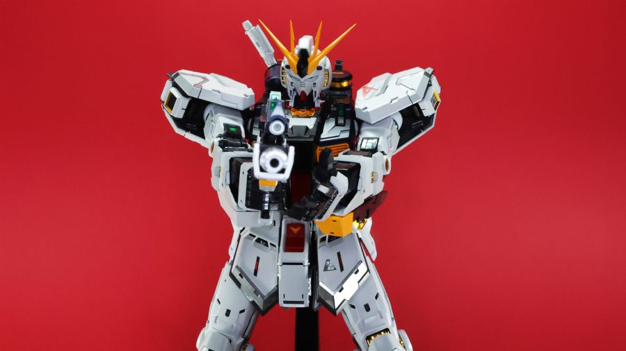 PG 언리쉬드 뉴 건담 롤아웃 포징 사진_104.jpg