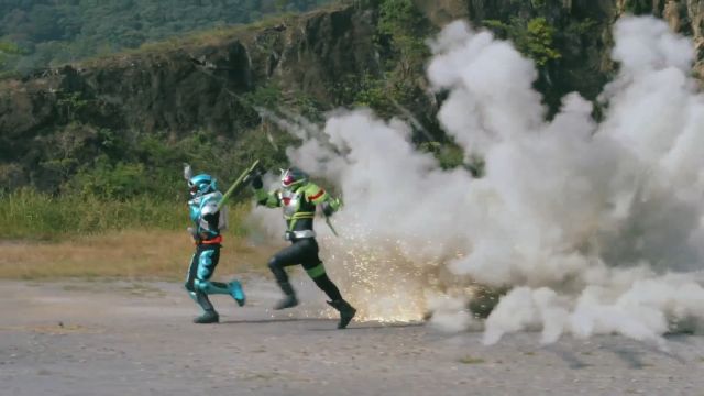 [가면라이더 갓챠드 & 기츠] 바보들의 행진_28.jpg