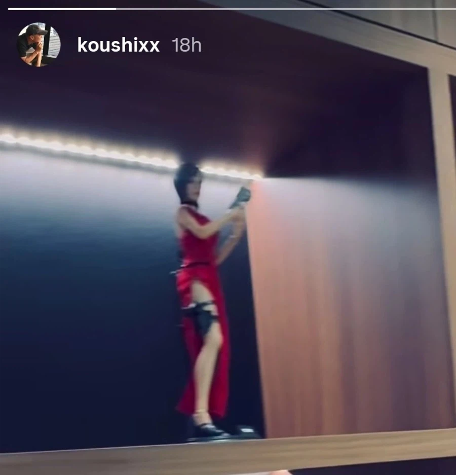 바이오하자드 레퀴엠 코시 디렉터 인스타에 올라온 에이다 사진_1.webp