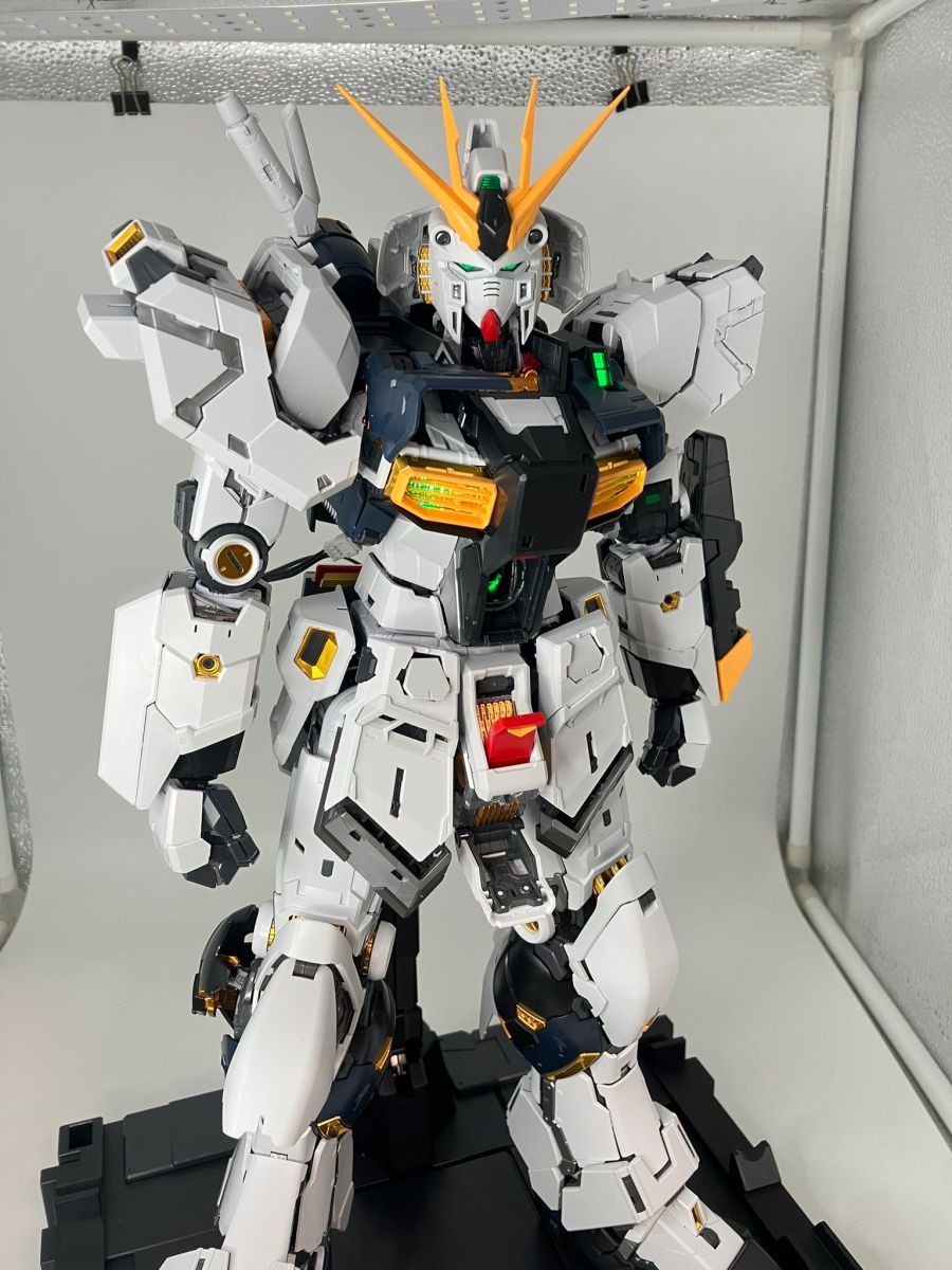 PG 언리쉬드 뉴 건담 본체 가조립 사진_22.jpg