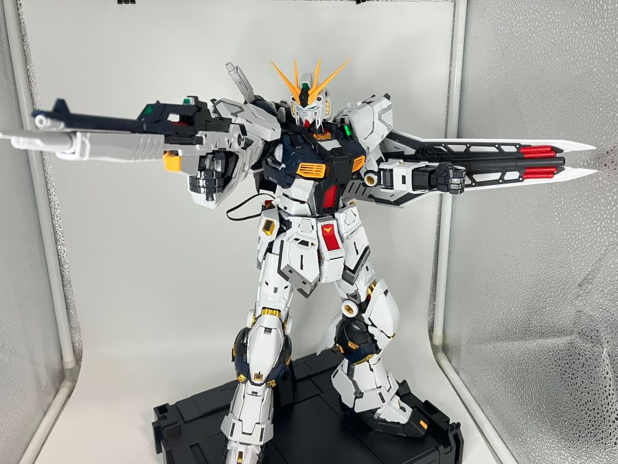 PG 언리쉬드 뉴 건담 본체 가조립 사진_25.jpg