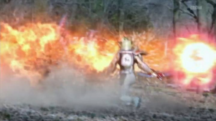 [가면라이더 가이무] 한 번으로 끝나버린 동맹_38.jpg