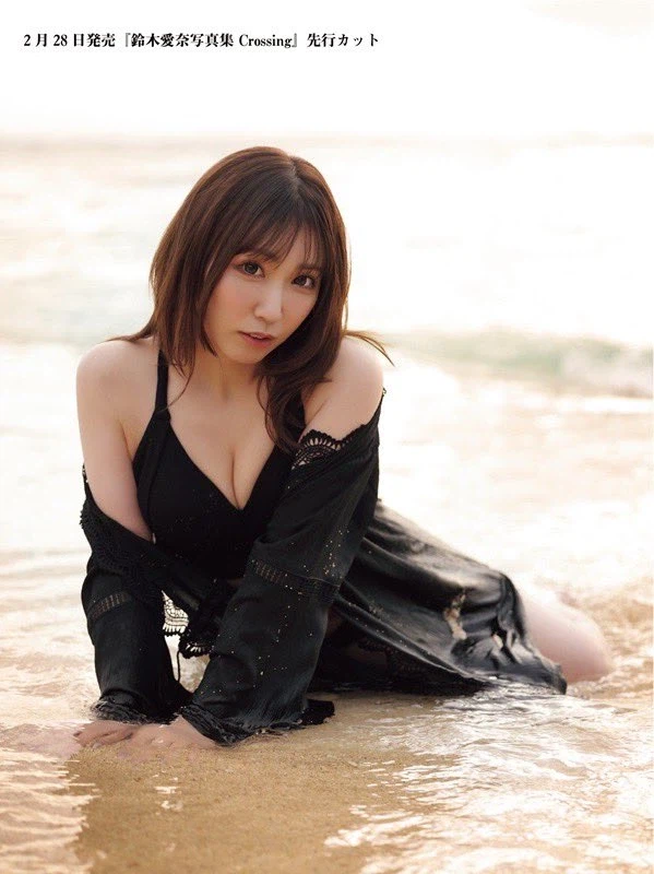스즈키 아이나 사진집 『Crossing』발매_4.webp